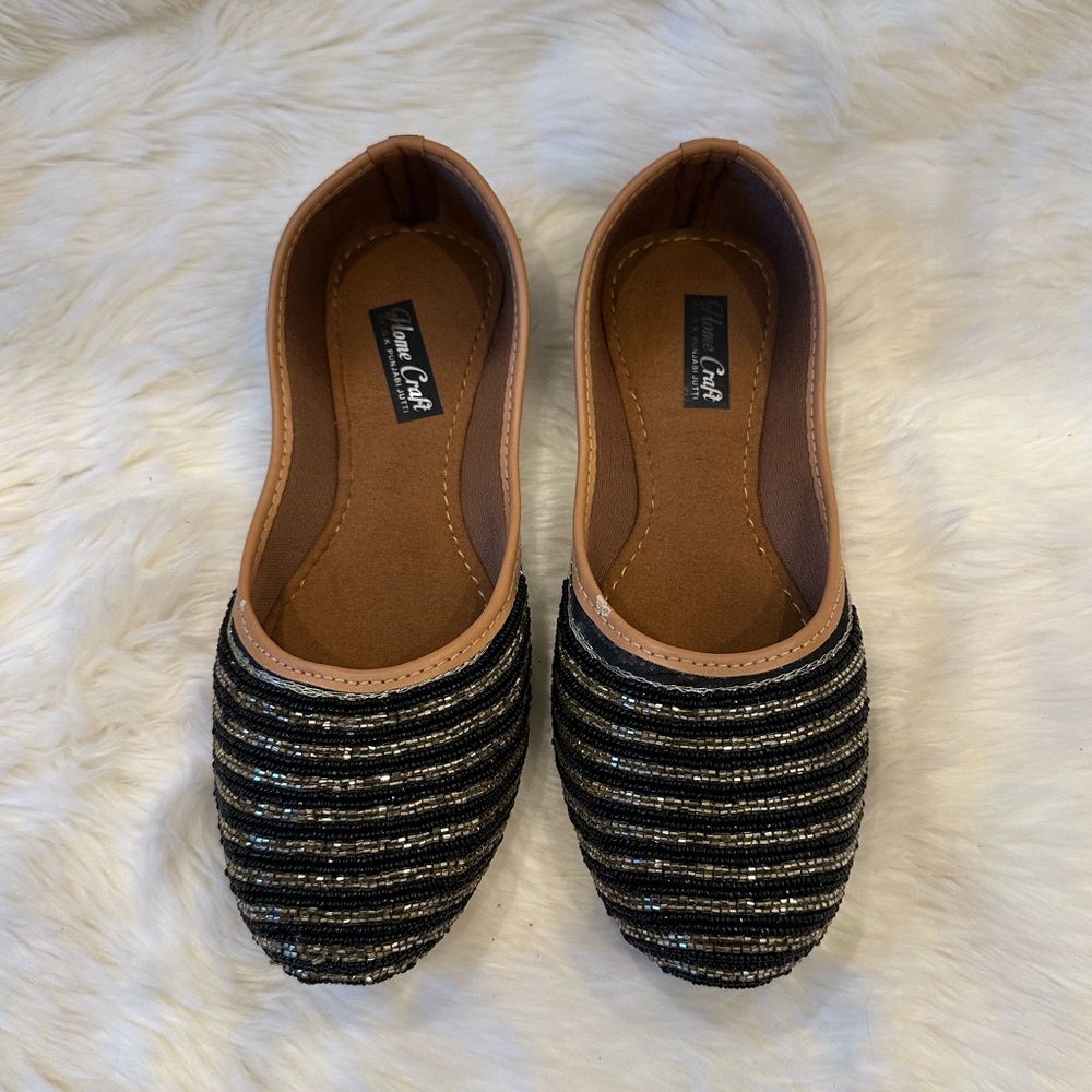NWOT Black and Silver Beaded Indian/Pakistani Shoes/ Flats Mojri/ Khussa Size: 7